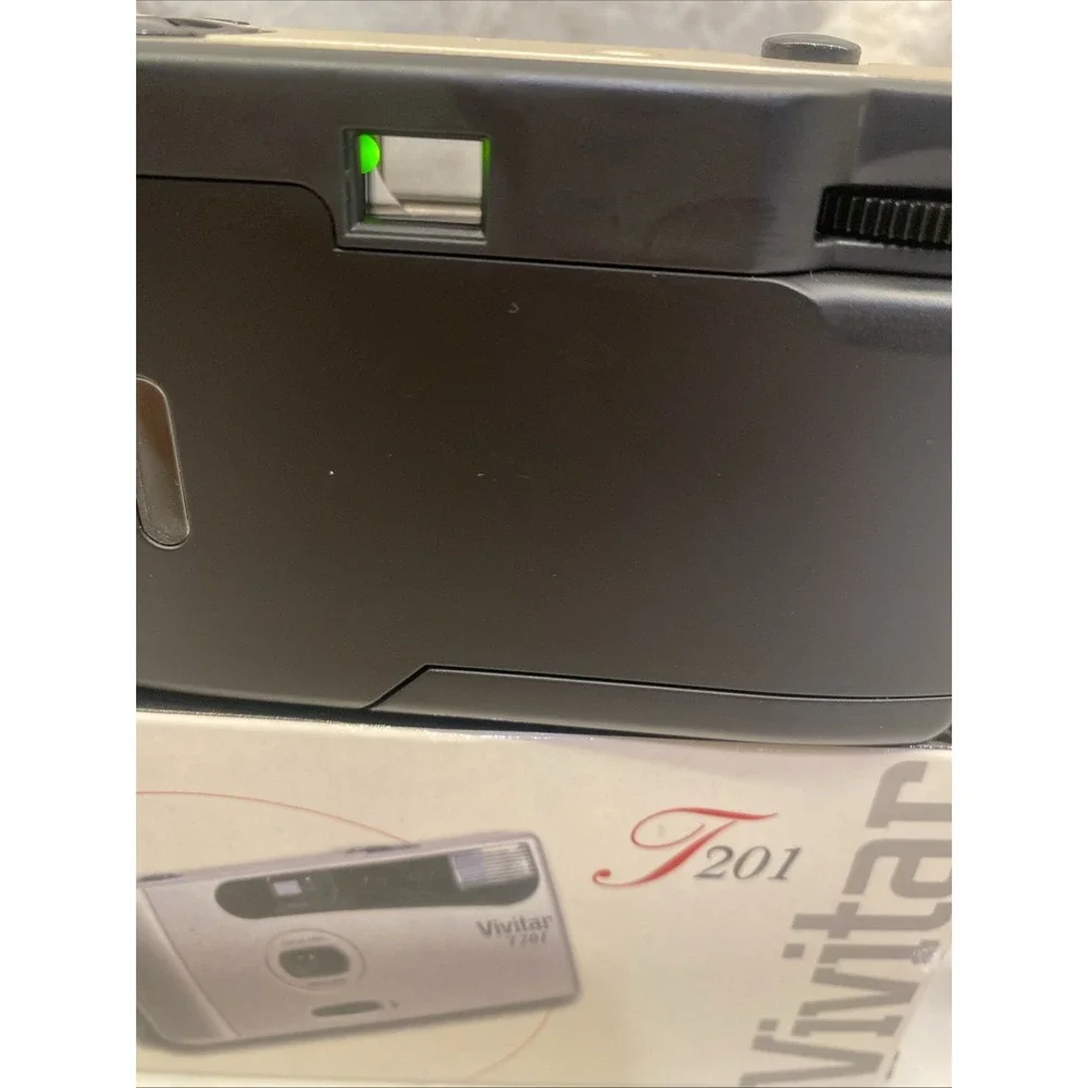 Vivitar T201 35mm Camera With Original‎ Box And Instuctions Works